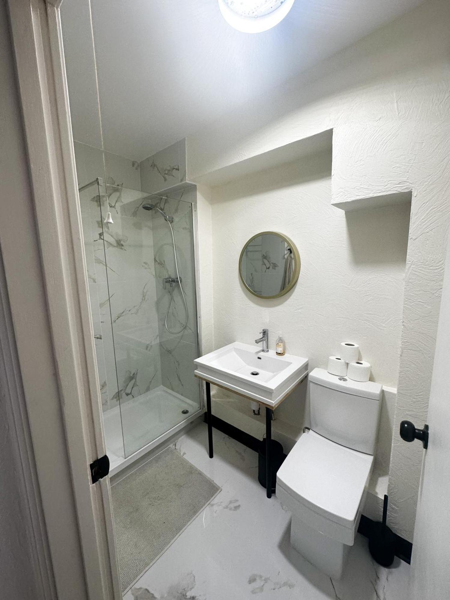 Flat 2 In Aldgate * Londra